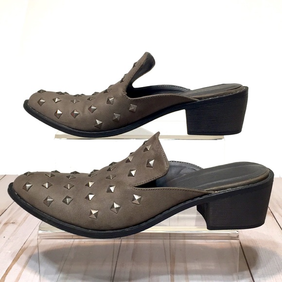 Gray studded mule Coconuts by MATISSE - Picture 3 of 12